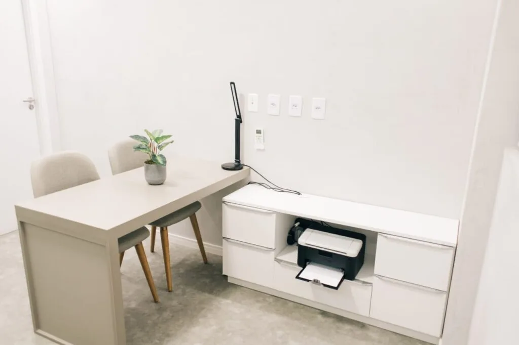 Aluguel de Consultório. Consultório médico por assinatura com ambiente moderno, equipado para médicos que buscam flexibilidade e estrutura completa.